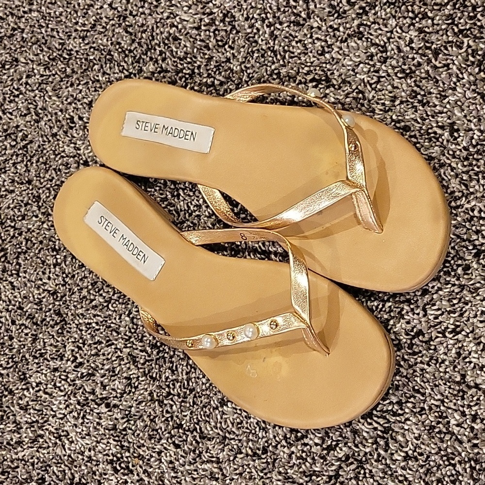 Steve Madden rose gold pearl sandels